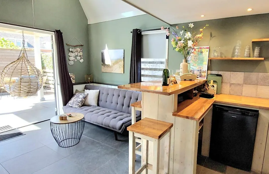 Have a nice stay! - Trendy Vakantiehuis Carpe Diem met eigen tuin-1